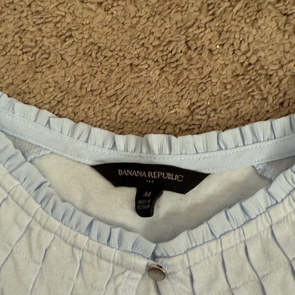 Banana Republic Light Blue Sleeveless Blouse - Picture 2 of 4